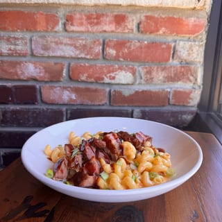 Brisket Burnt Ends with Mac N Cheese